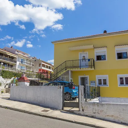 Charmantes Hundefreundliches Mit Privatem Balkon, Spielplatz, Grill *