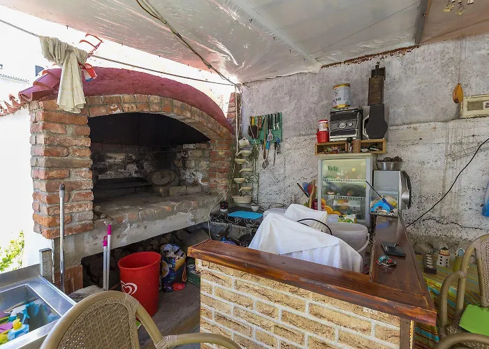 Apartament Charmantes Hundefreundliches Mit Privatem Balkon, Spielplatz, Grill Crikvenica