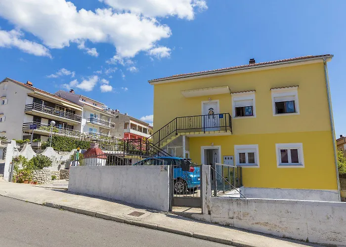 Charmantes Hundefreundliches Mit Privatem Balkon, Spielplatz, Grill *