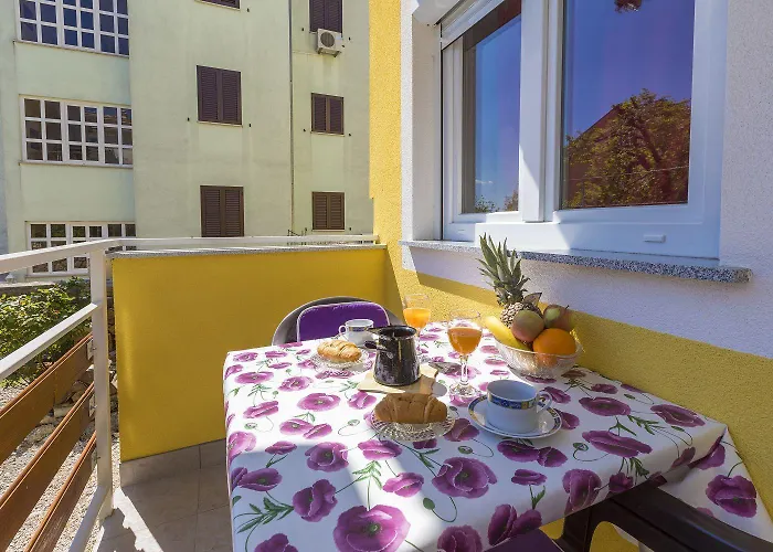 Charmantes Hundefreundliches Mit Privatem Balkon, Spielplatz, Grill Apartman *
